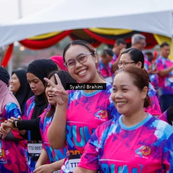 Runner Photo 7612797