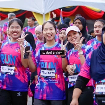 Runner Photo 7612802
