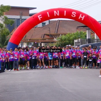 Runner Photo 7612813