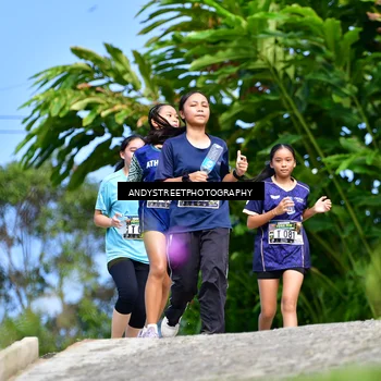 Runner Photo 7612875