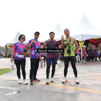 Runner Photo 7613251