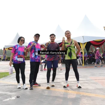 Runner Photo 7613253