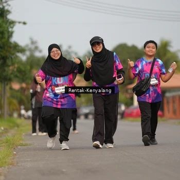 Runner Photo 7613272