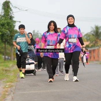 Runner Photo 7613321