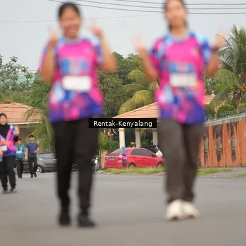 Runner Photo 7613334