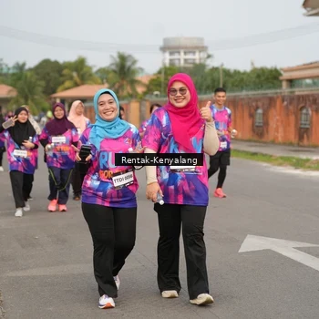 Runner Photo 7613359