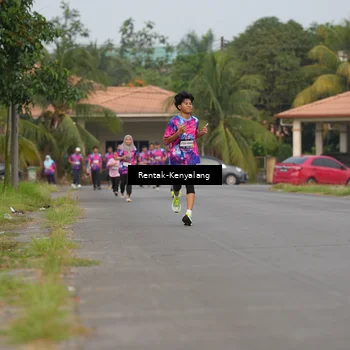 Runner Photo 7613400