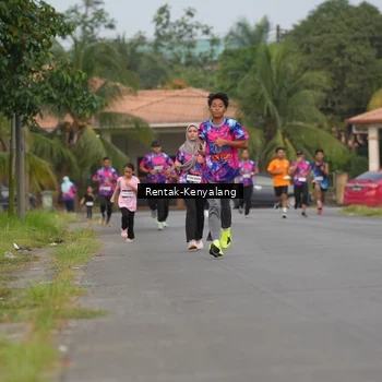 Runner Photo 7613410