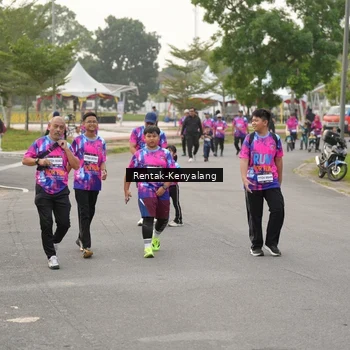 Runner Photo 7613430