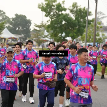 Runner Photo 7613431
