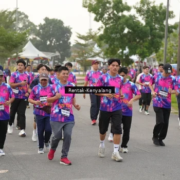 Runner Photo 7613434