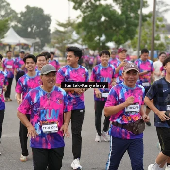 Runner Photo 7613436