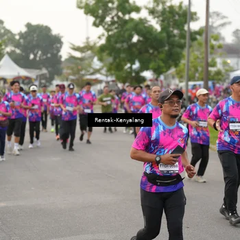 Runner Photo 7613438