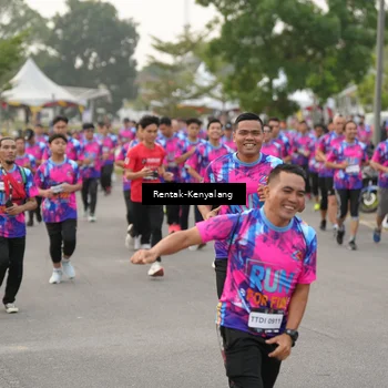 Runner Photo 7613459
