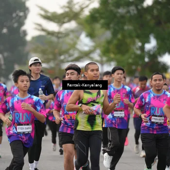 Runner Photo 7613465