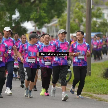 Runner Photo 7613470