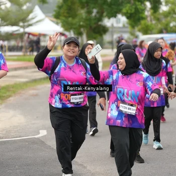 Runner Photo 7613492