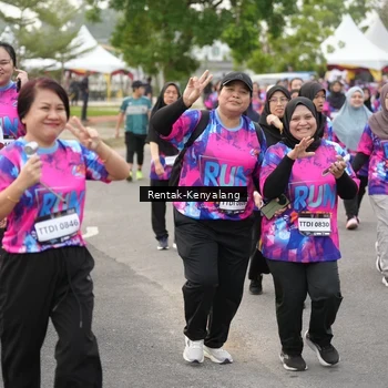 Runner Photo 7613496
