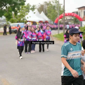 Runner Photo 7613497