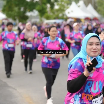 Runner Photo 7613518