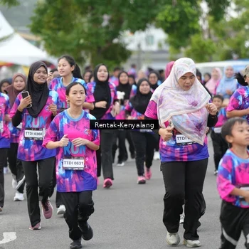 Runner Photo 7613527