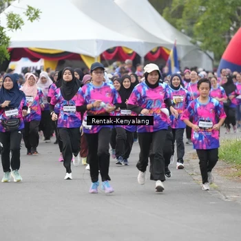 Runner Photo 7613534
