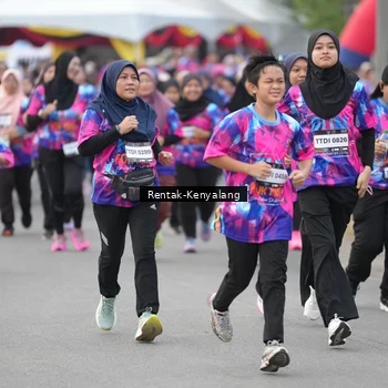 Runner Photo 7613535