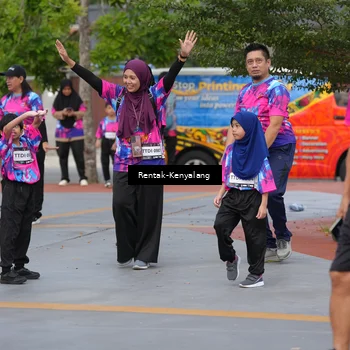 Runner Photo 7613558