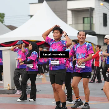 Runner Photo 7613571