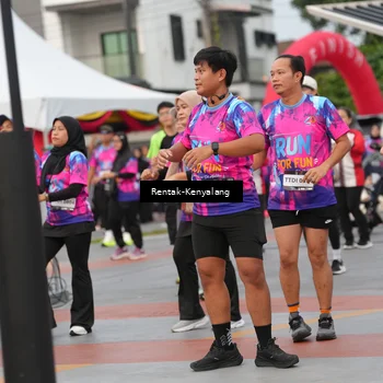 Runner Photo 7613574