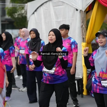 Runner Photo 7613596