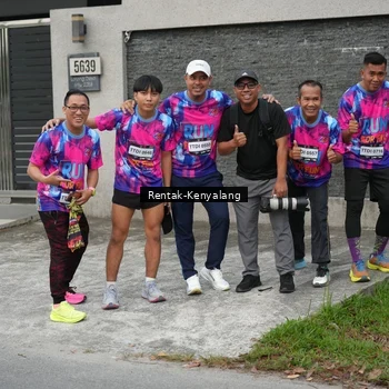 Runner Photo 7613602