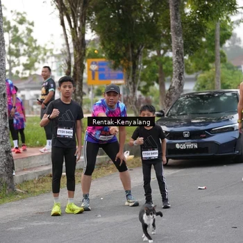 Runner Photo 7613613