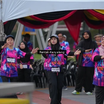 Runner Photo 7613637