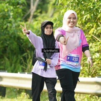 Runner Photo 7613671