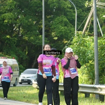 Runner Photo 7613679