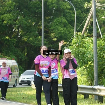 Runner Photo 7613688