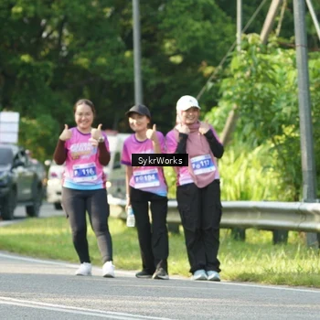 Runner Photo 7613690