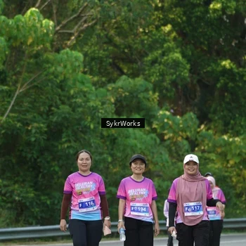 Runner Photo 7613700