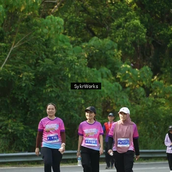 Runner Photo 7613709