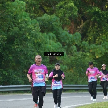 Runner Photo 7614758