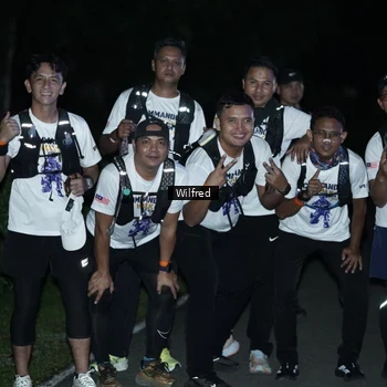 Runner Photo 7615313