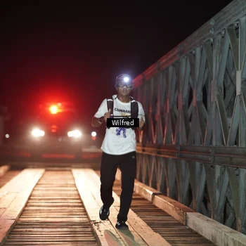Runner Photo 7615320