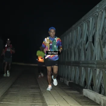 Runner Photo 7615324