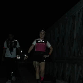 Runner Photo 7615340