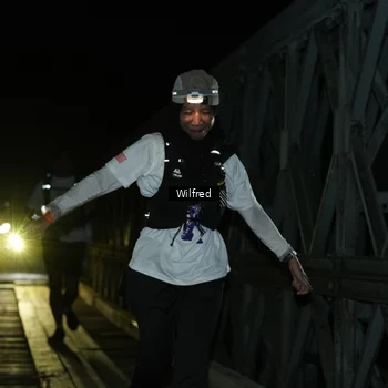 Runner Photo 7615357