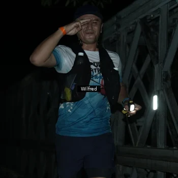Runner Photo 7615368