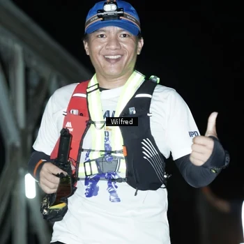 Runner Photo 7615613
