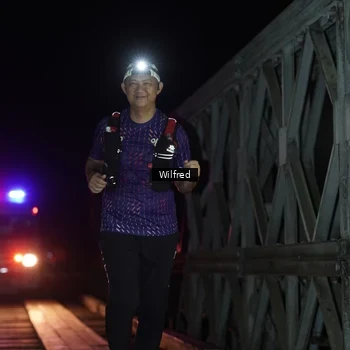 Runner Photo 7615705