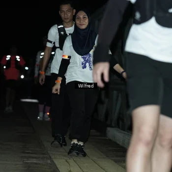 Runner Photo 7615719